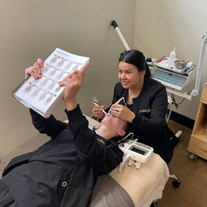 Microcurrent Treatment esthetics student training